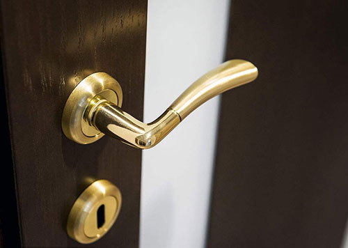 新龙24小时上门开锁公司