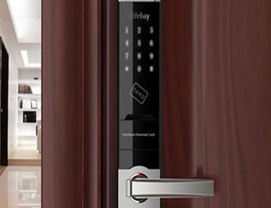 新龙24小时上门开锁公司