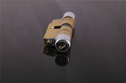 新龙24小时上门开锁公司