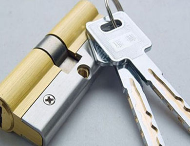 新龙24小时上门开锁公司